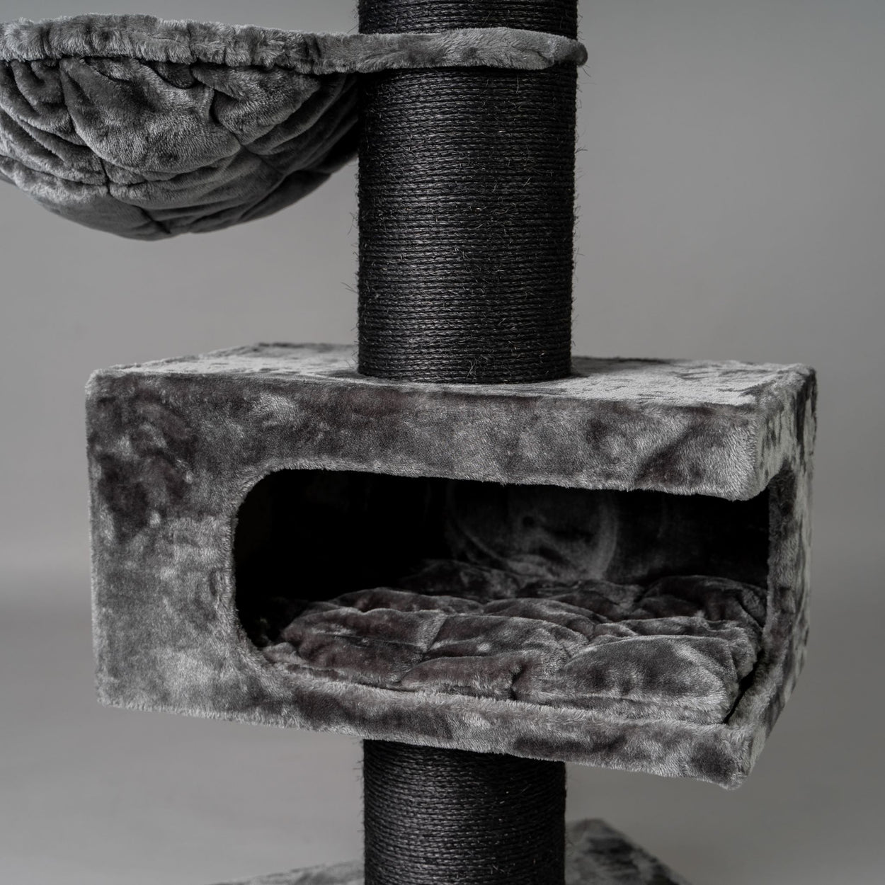 Playhouse Dark Grey, Royalty Retreat 60 x 35 x 30 cm (incl. cushion)