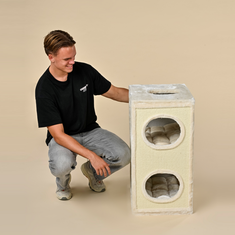 Scratching Barrel Penthouse (Cream)