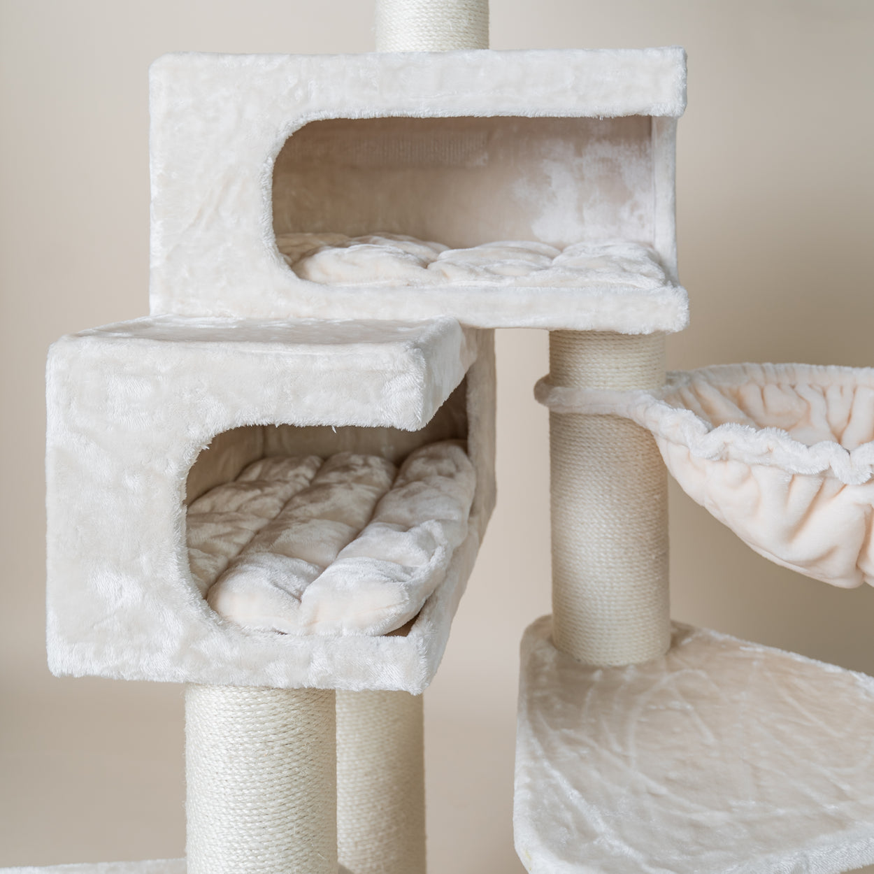 Playhouse down Cream, Birman Citadel 55 x 35 x 25 cm (incl. cushion)
