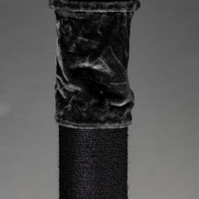 Translation missing: en.sections.featured_product.gallery_thumbnail_alt

