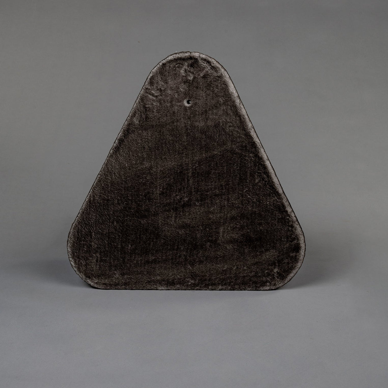 Large, Taupe Lying Area Step Triangular (for 12, 15 or 20 cm poles)