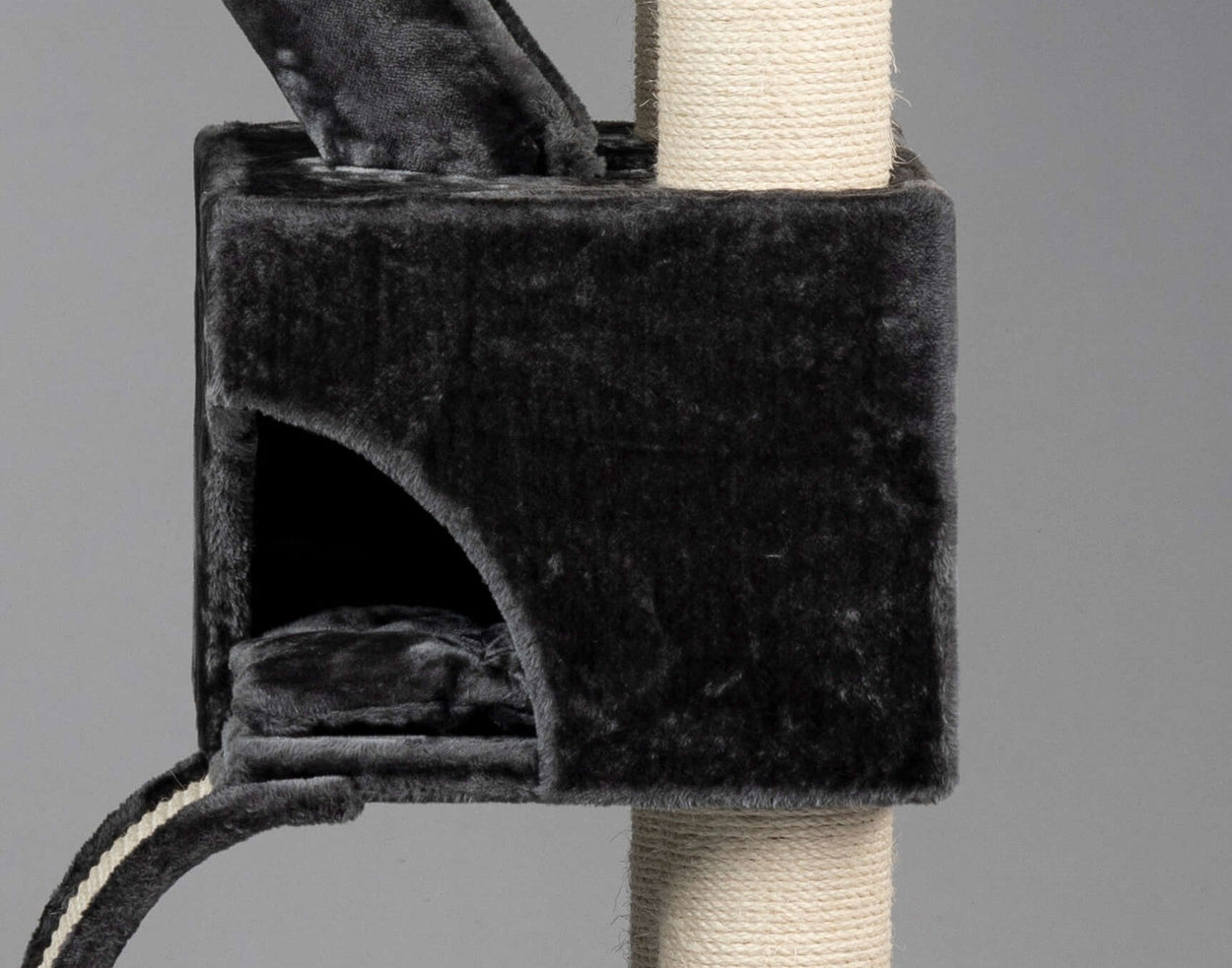 Cat Tree Kilimandjaro de Luxe Crown (Dark Grey)