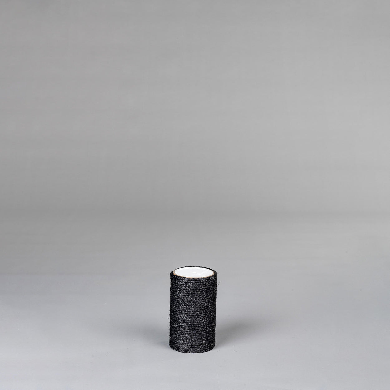 Sisal Pole 24 cm x 12 cmØ - M8 (Blackline)