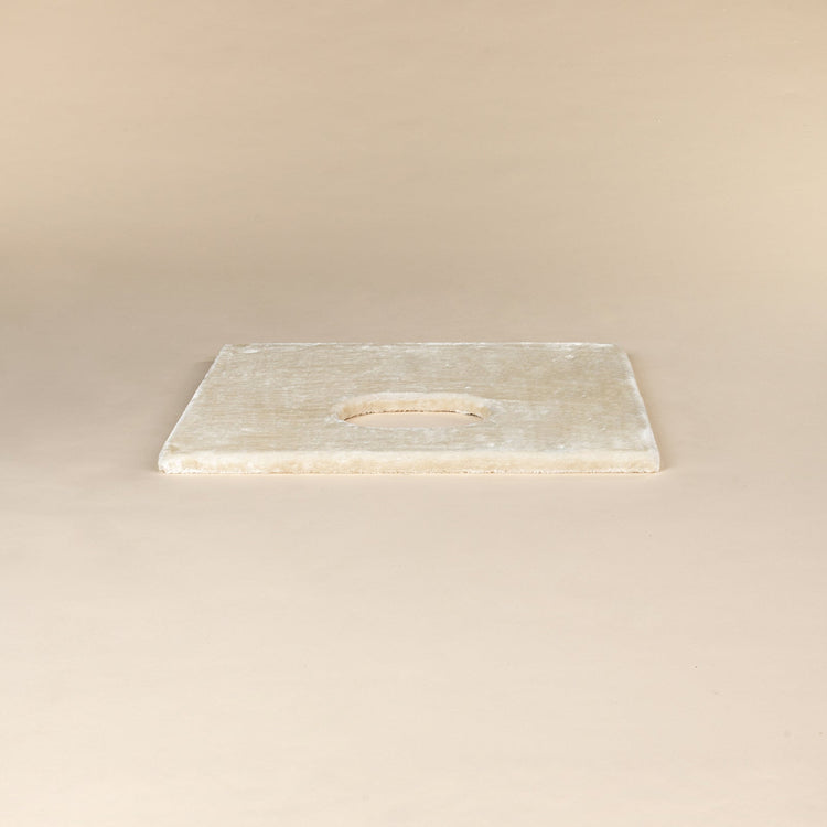 Scratching Barrel Upper Panel Left, Palace 70 x 60 cm (Cream)