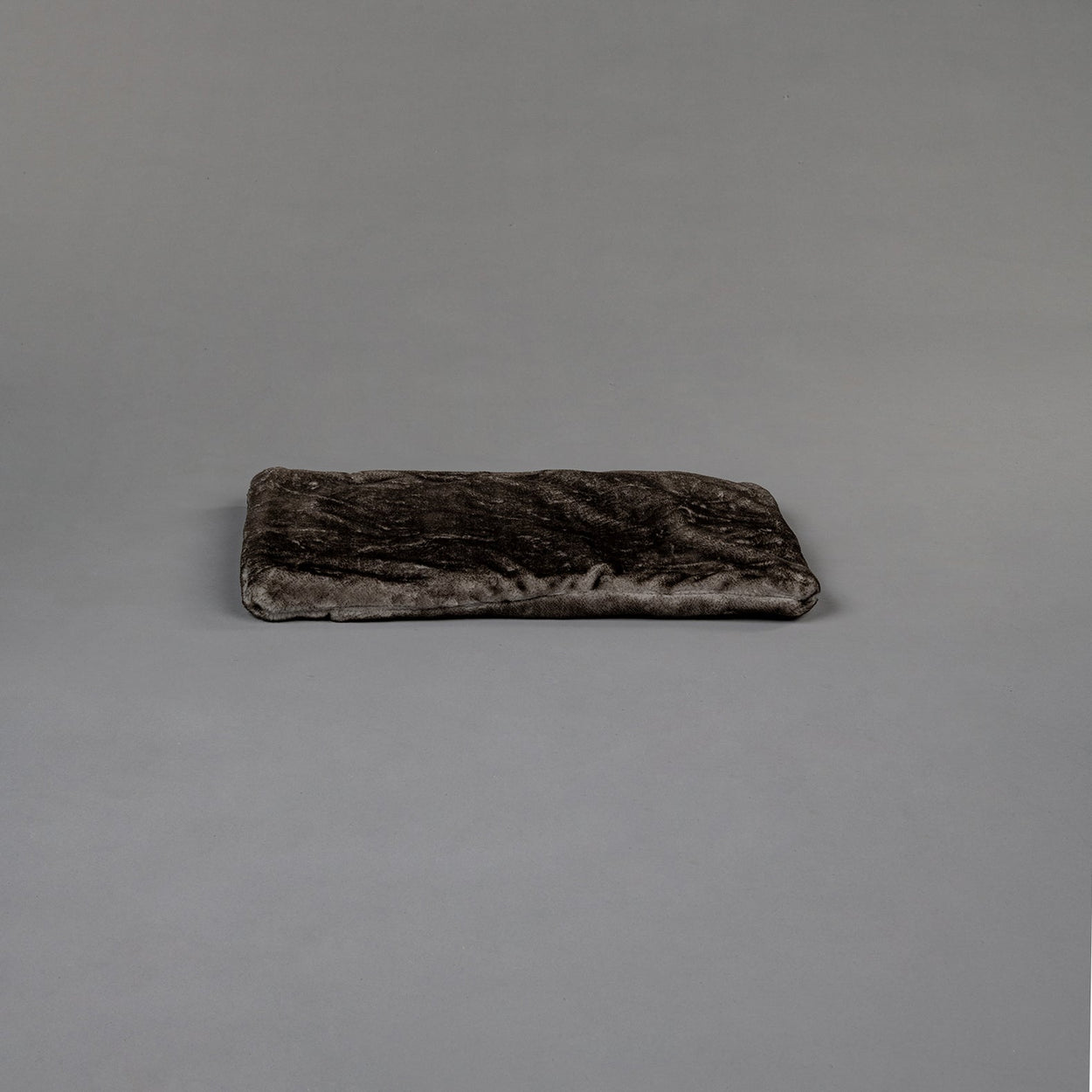 Playhouse Taupe, Corner Coon 55 x 35 x 25 cm (incl. cushion)