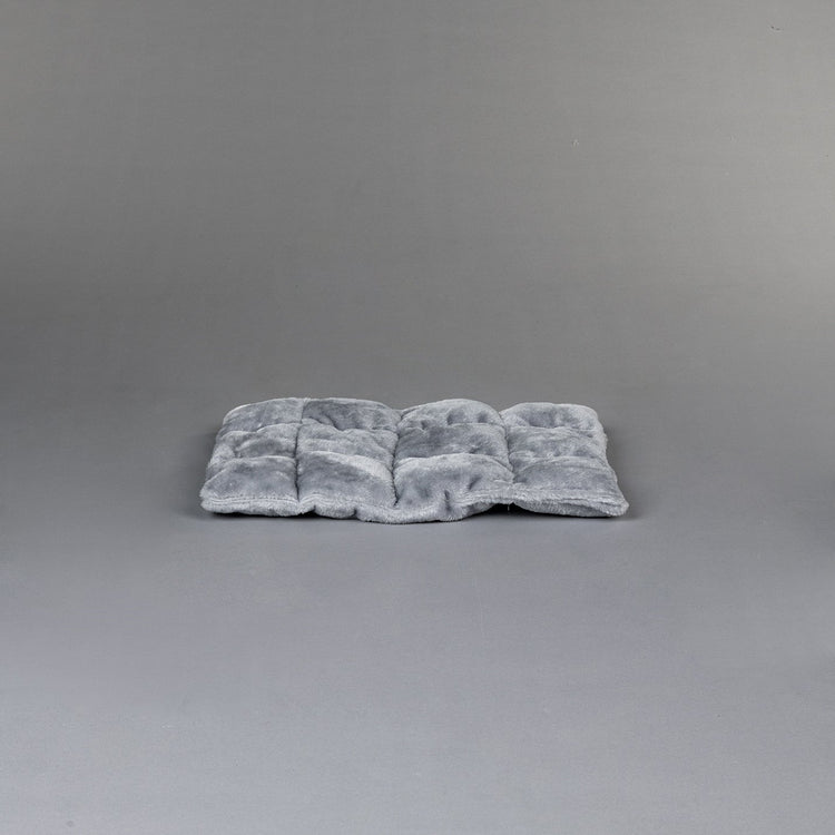 Playhouse Light Grey, Kili 52 x 37 x 30 cm (incl. cushion)